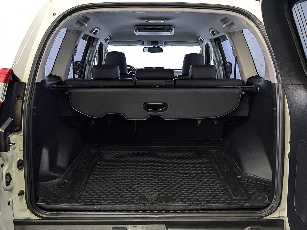 Toyota Land Cruiser Prado, 2017 Фото №10