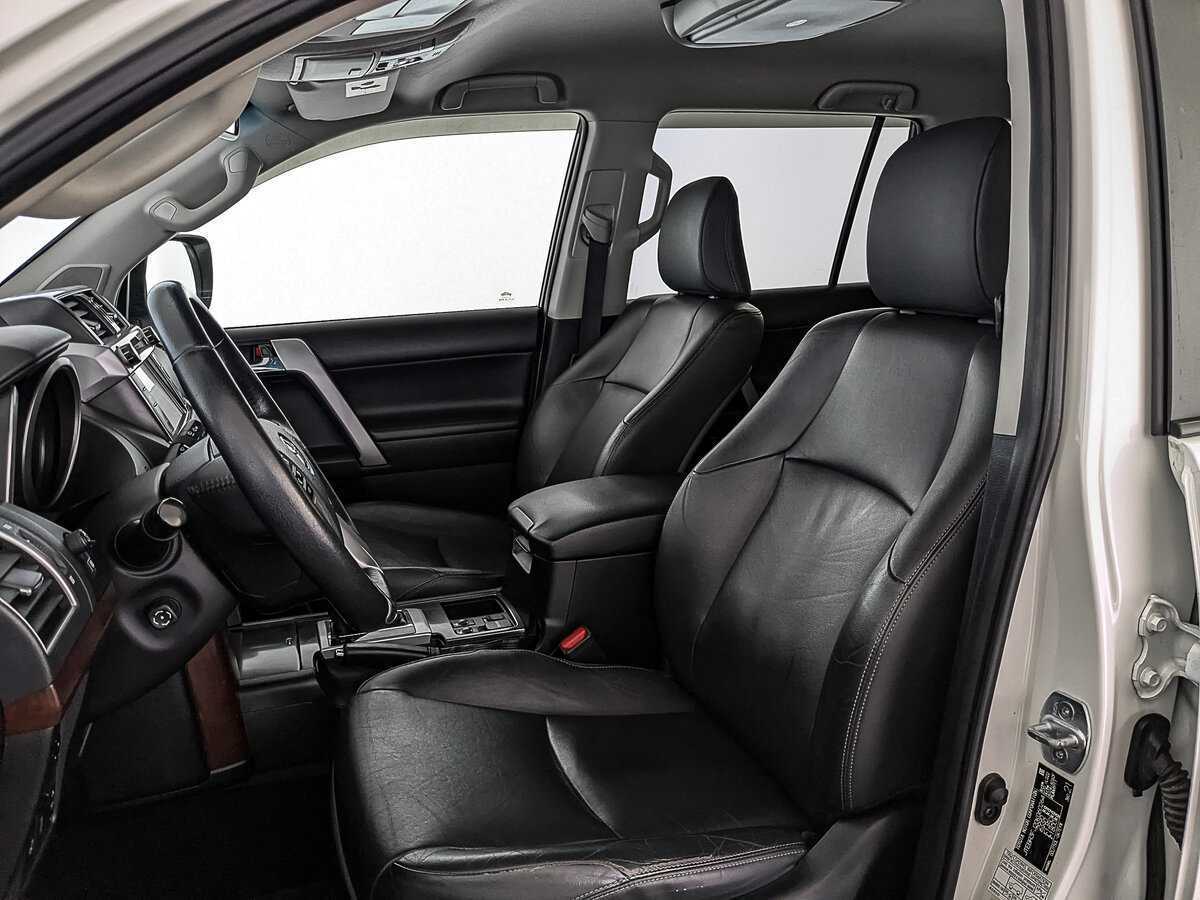 Toyota Land Cruiser Prado, 2017 Фото №20