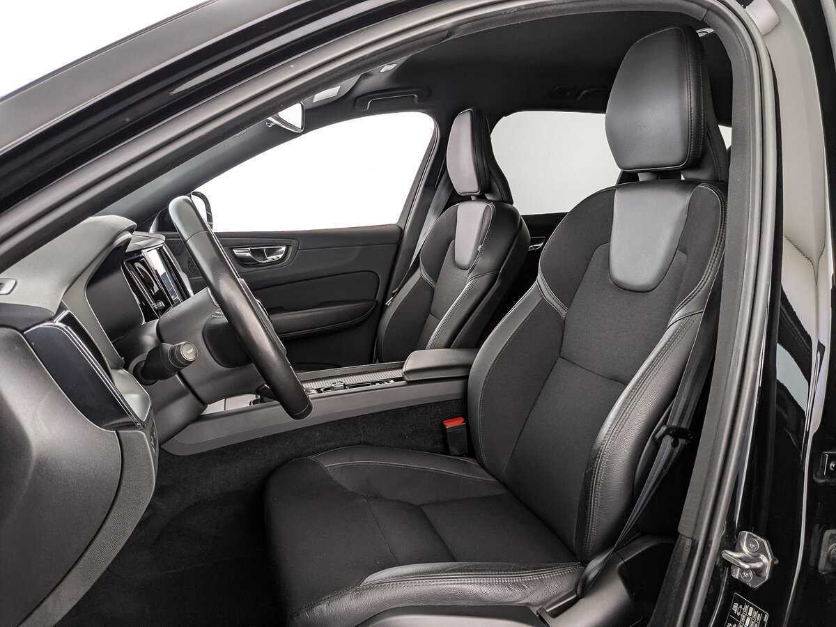 Volvo XC60, 2020 Фото №20
