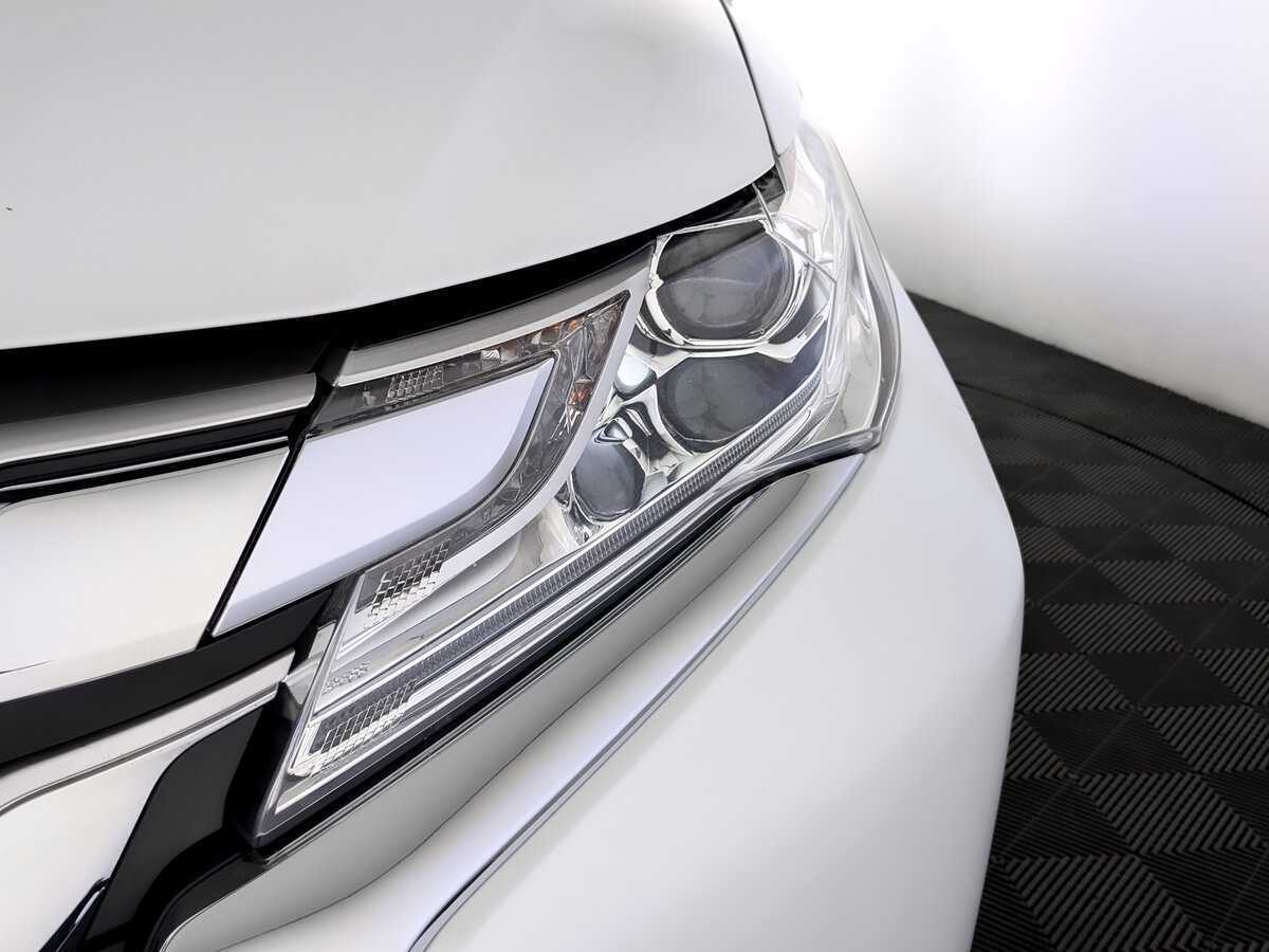 Mitsubishi Pajero Sport, 2018 Фото №17