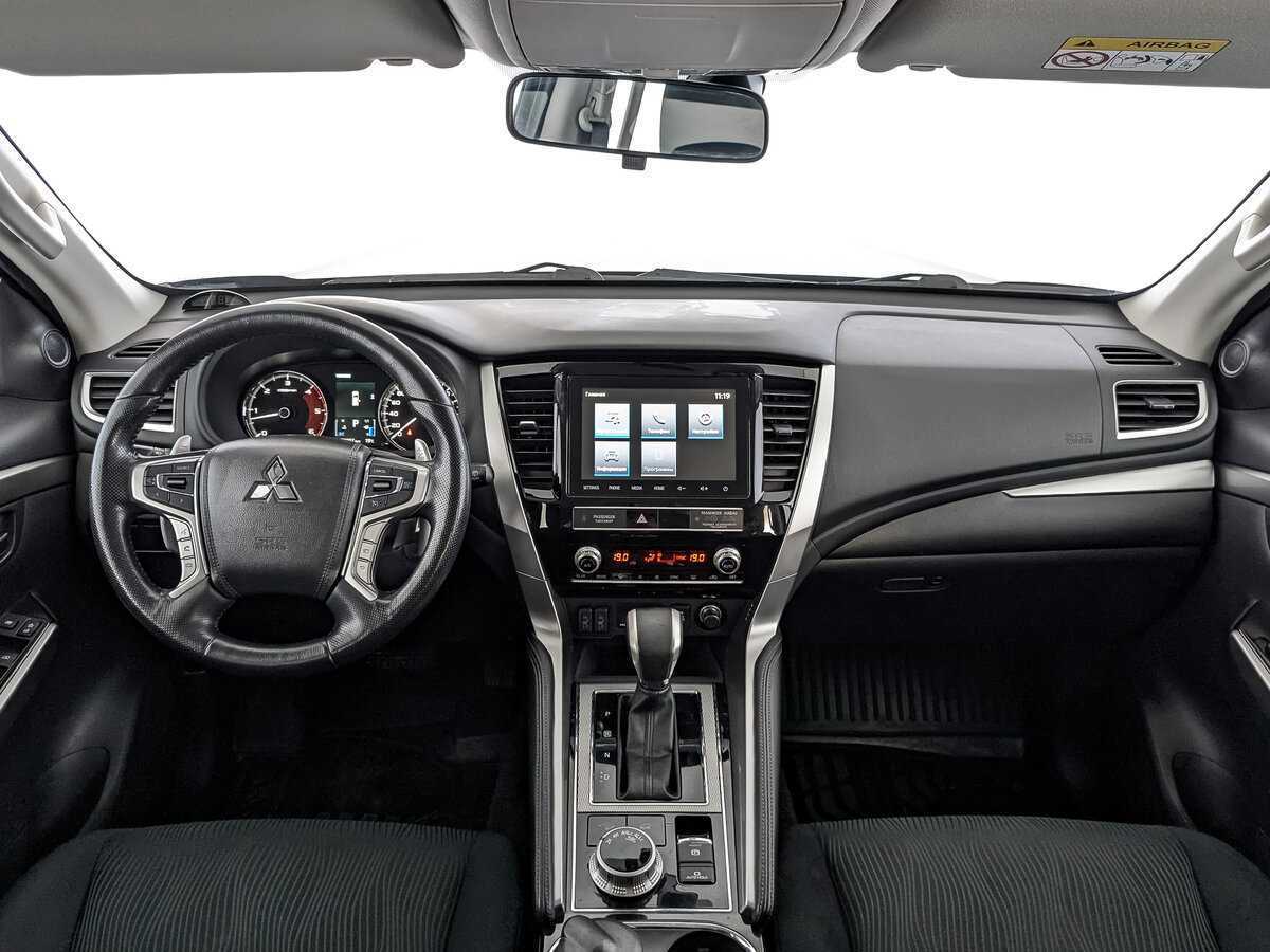Mitsubishi Pajero Sport, 2021 Фото №13