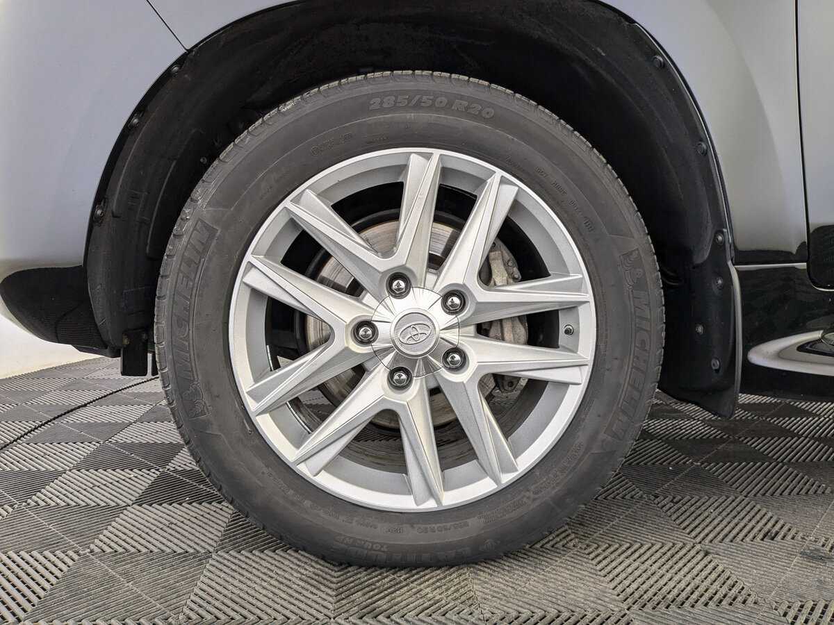 Toyota Land Cruiser, 2019 Фото №12