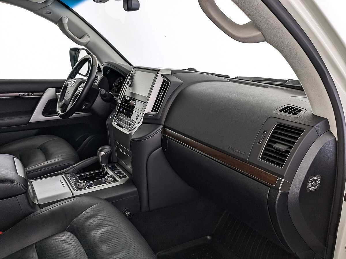 Toyota Land Cruiser, 2020 Фото №11