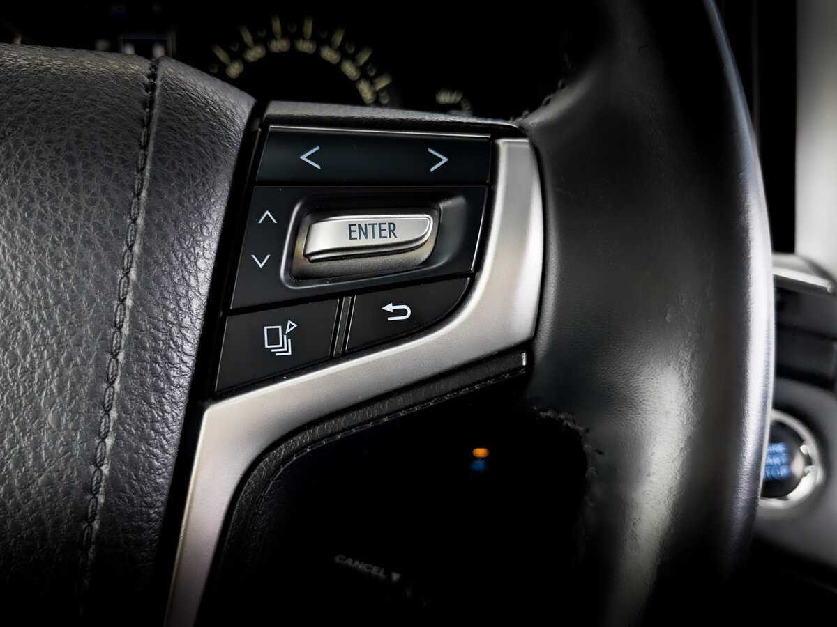 Toyota Land Cruiser, 2019 Фото №30