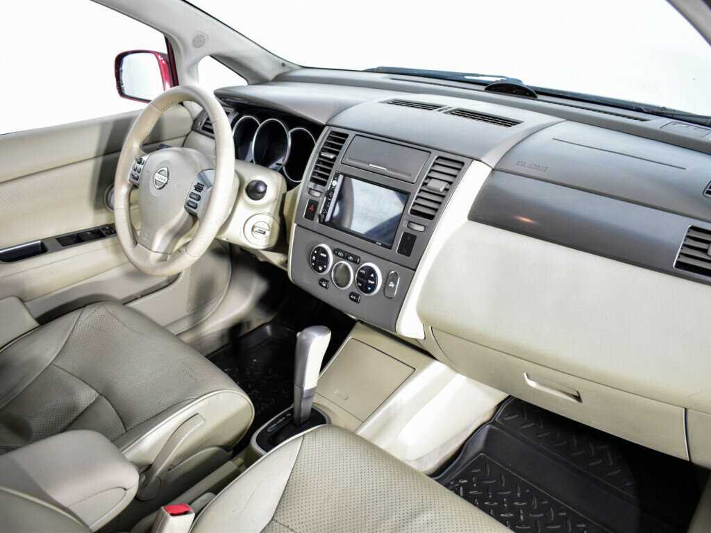 Nissan Tiida, 2008 Фото №11