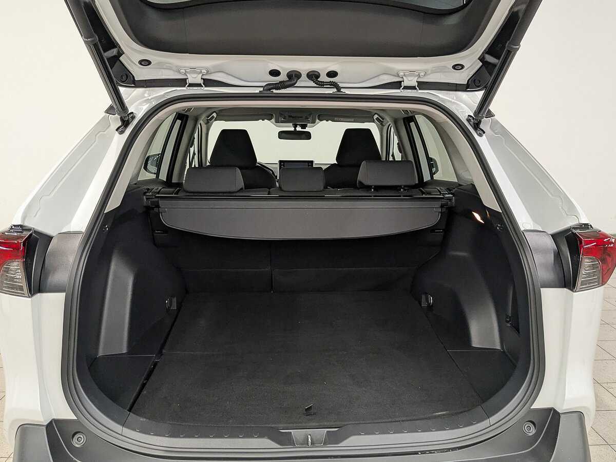 Toyota RAV4, 2020 Фото №10