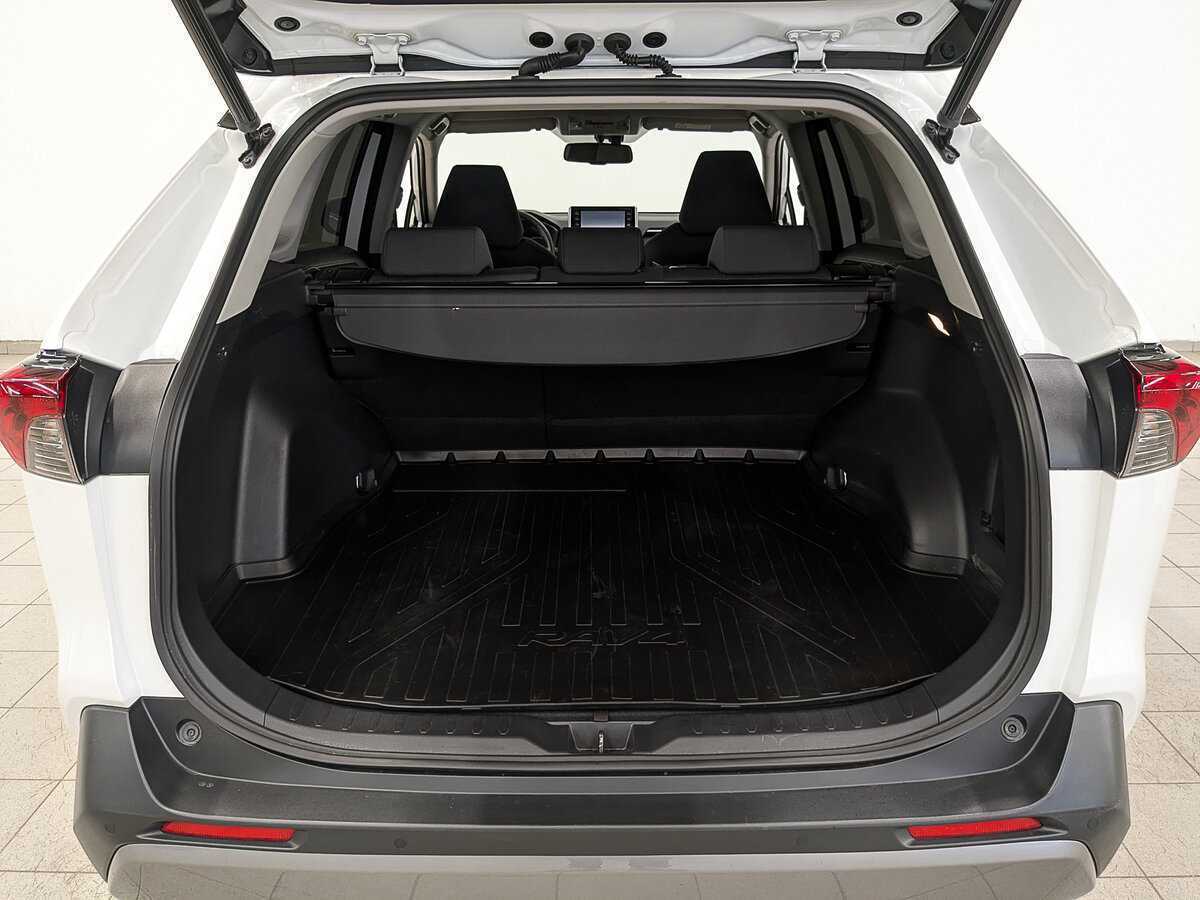 Toyota RAV4, 2022 Фото №10