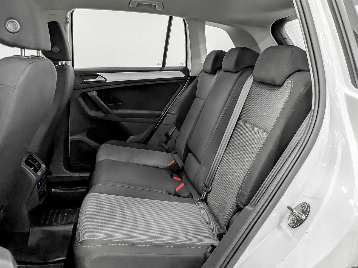 Volkswagen Tiguan, 2021 Фото №12