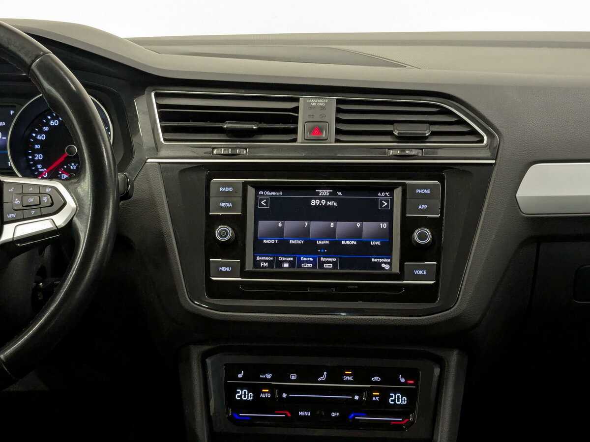 Volkswagen Tiguan, 2021 Фото №15