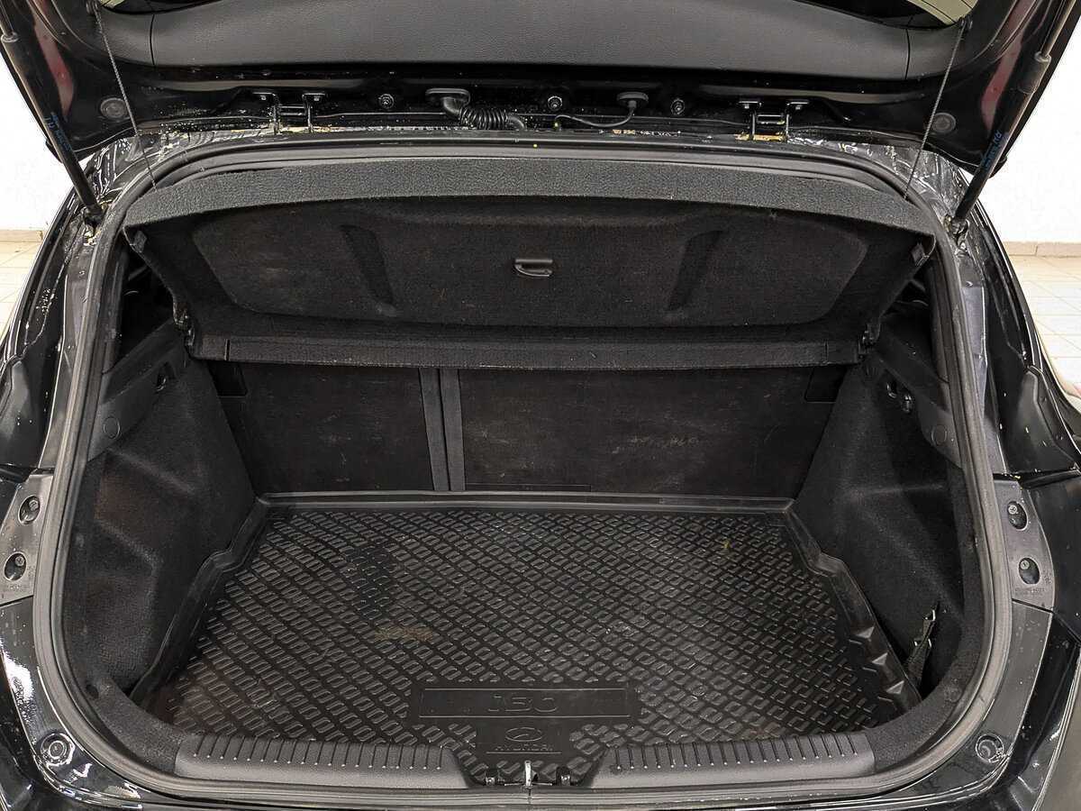 Hyundai i30, 2015 Фото №10