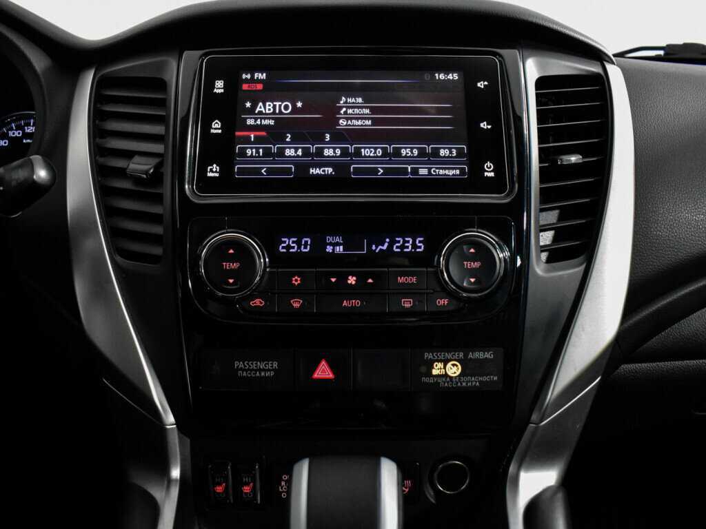 Mitsubishi Pajero Sport, 2019 Фото №14