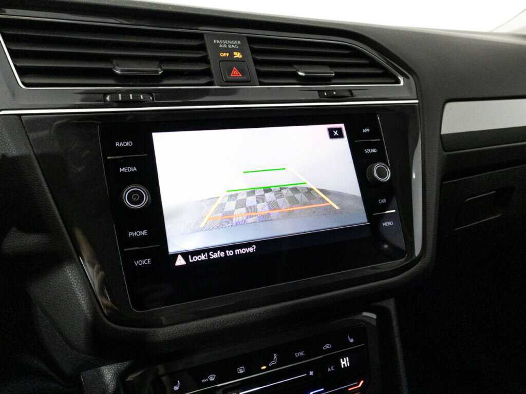 Volkswagen Tiguan, 2022 Фото №17