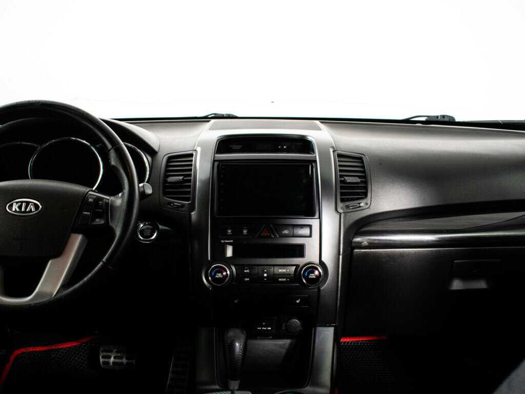 Kia Sorento, 2010 Фото №11