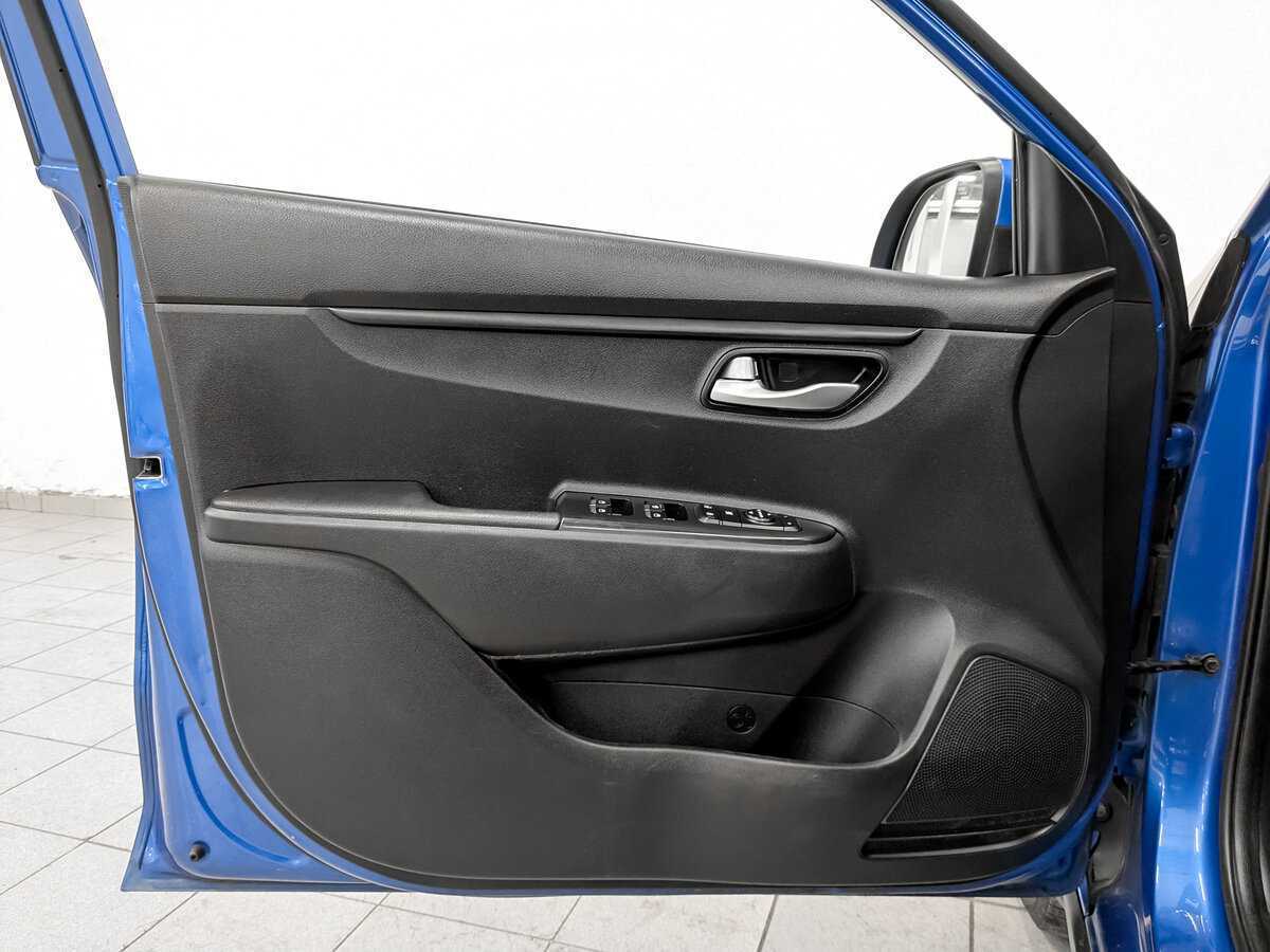 Kia Rio X-Line, 2020 Фото №17