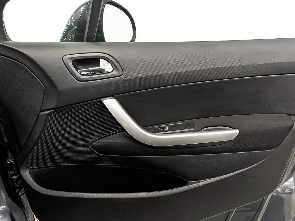 Peugeot 308, 2012 Фото №22