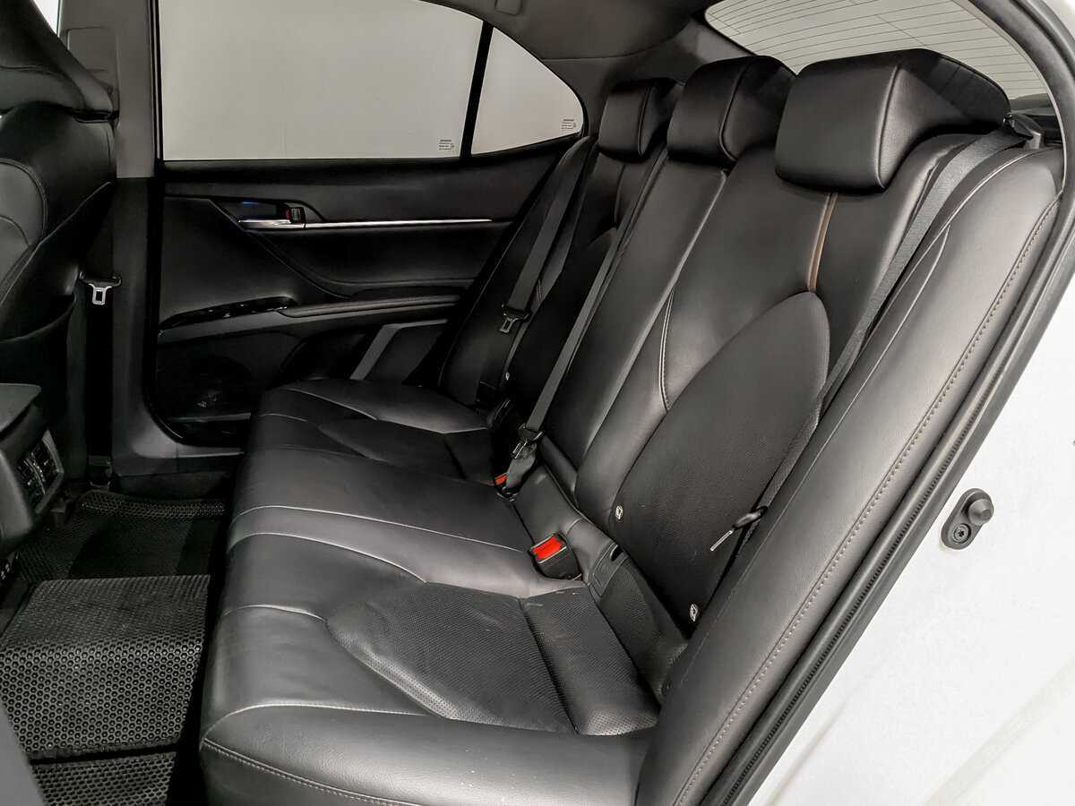 Toyota Camry, 2019 Фото №12