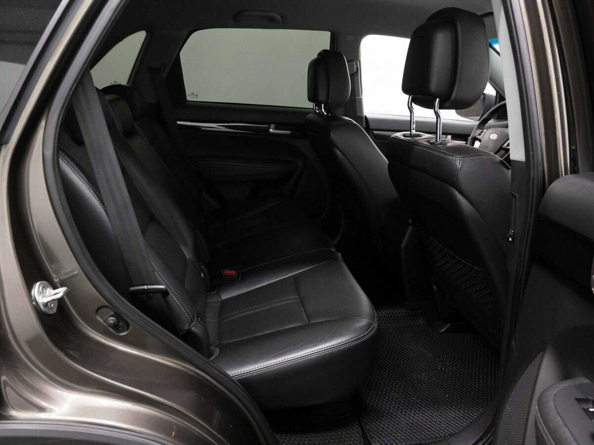Kia Sorento, 2010 Фото №10