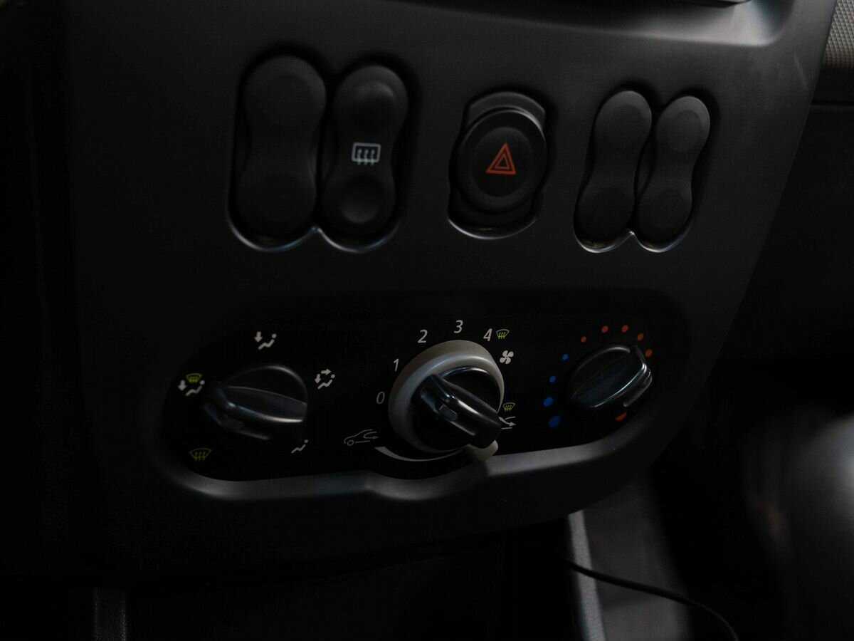 Renault Sandero, 2011 Фото №17