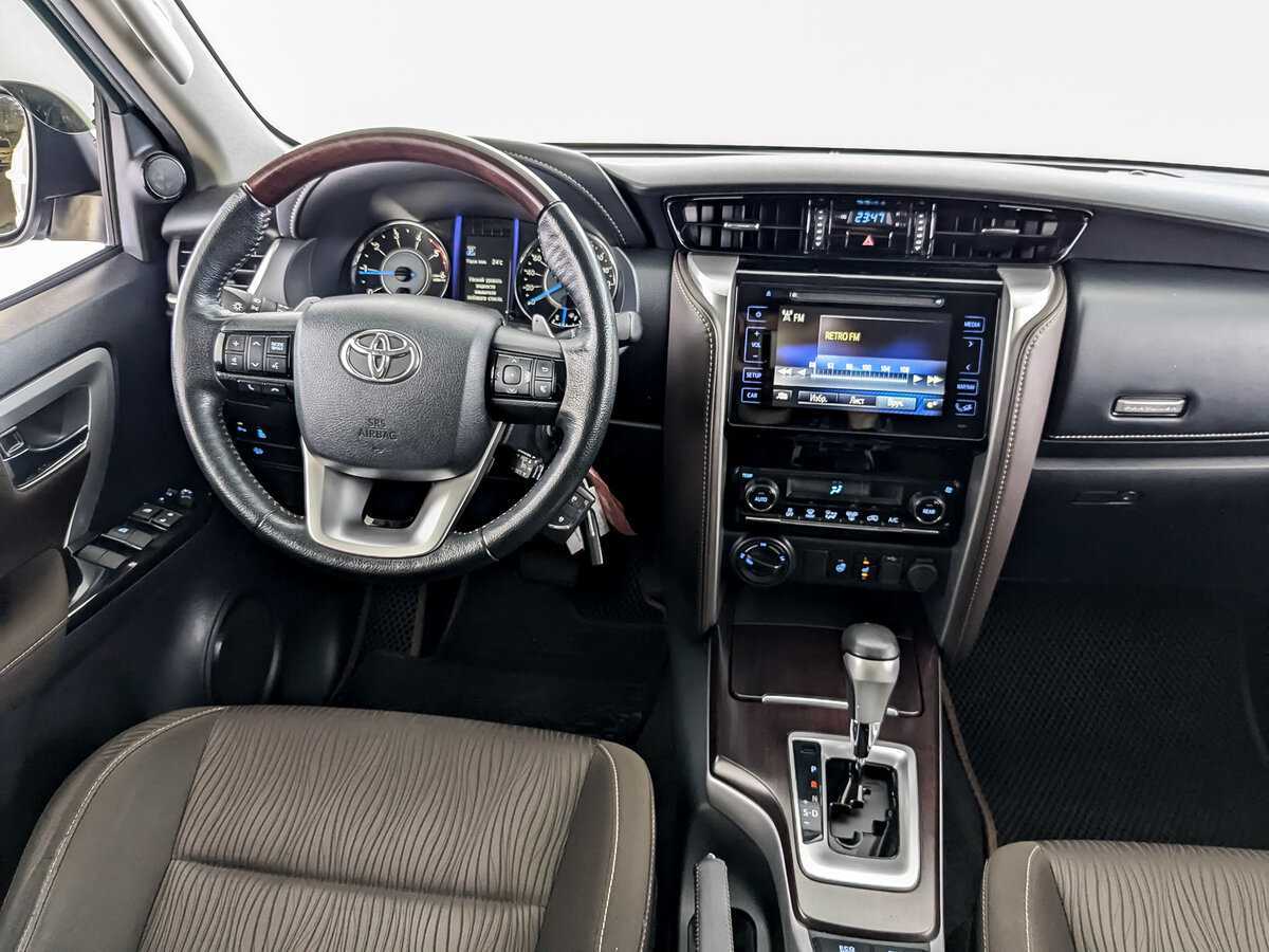 Toyota Fortuner, 2019 Фото №13