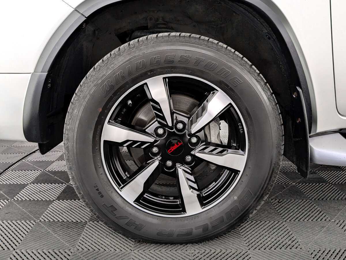 Toyota Fortuner, 2019 Фото №17