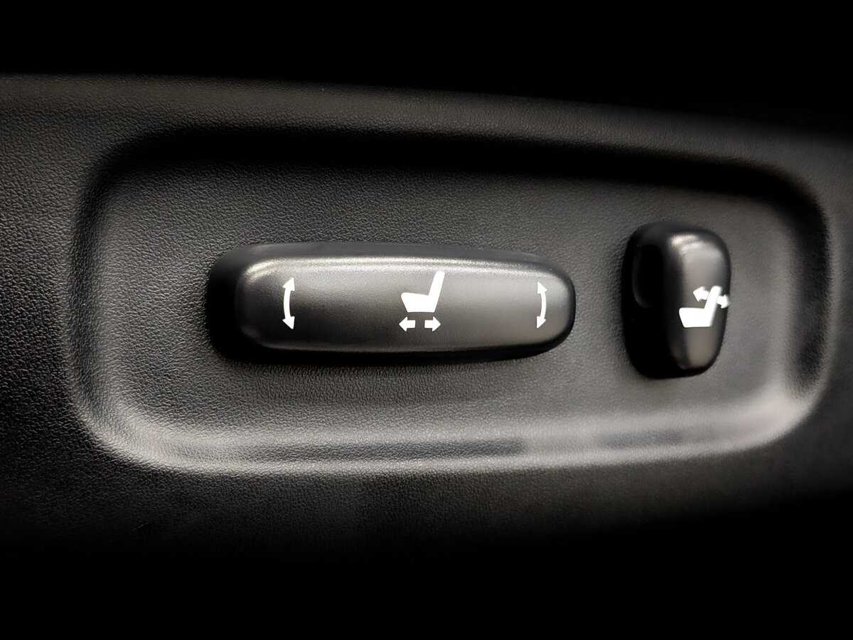 Toyota Land Cruiser, 2020 Фото №21