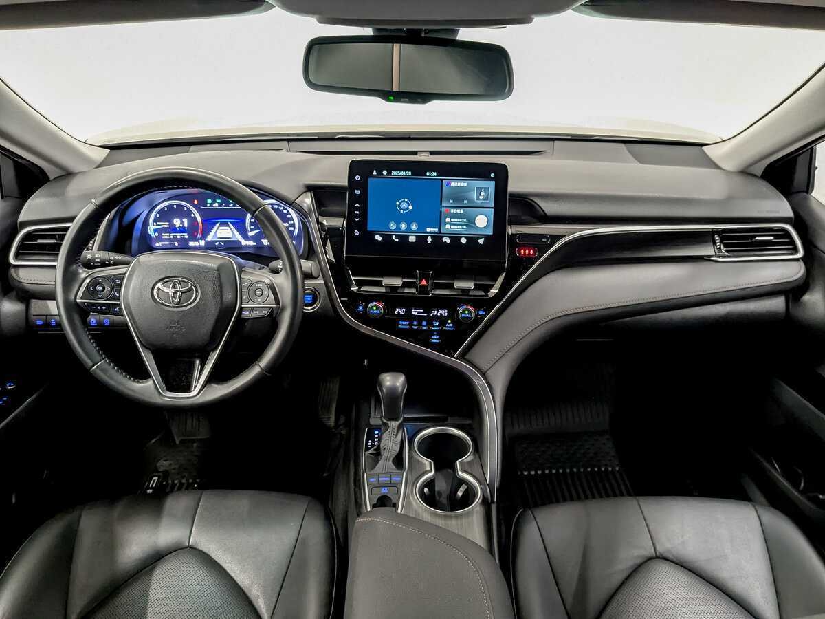 Toyota Camry, 2022 Фото №14