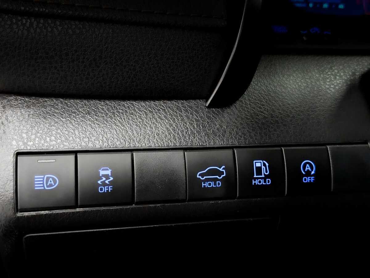 Toyota Camry, 2022 Фото №30