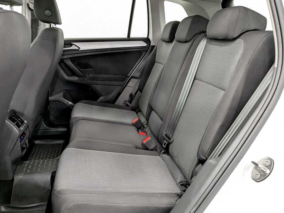 Volkswagen Tiguan, 2021 Фото №11
