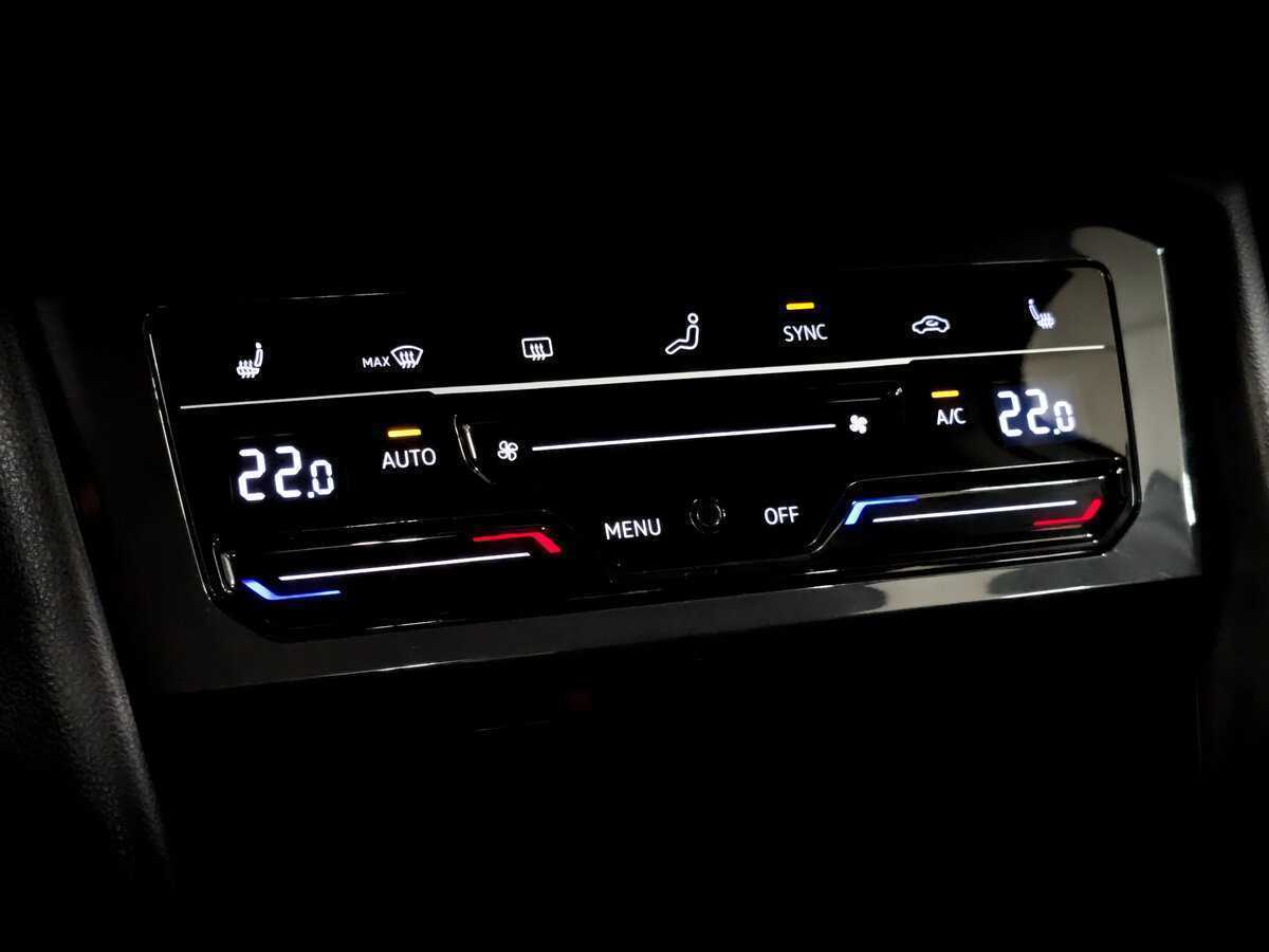 Volkswagen Tiguan, 2021 Фото №23