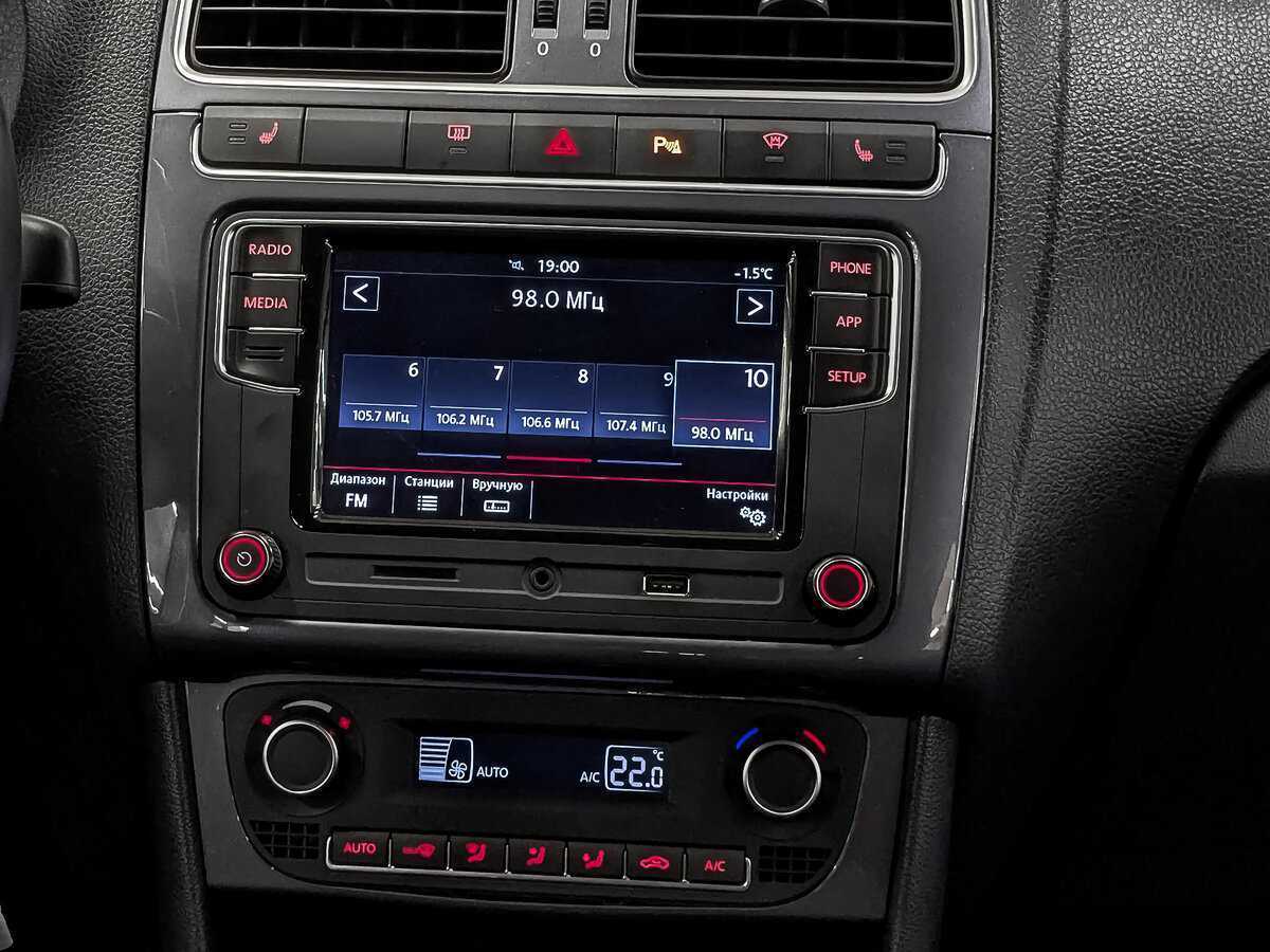 Volkswagen Polo, 2018 Фото №17