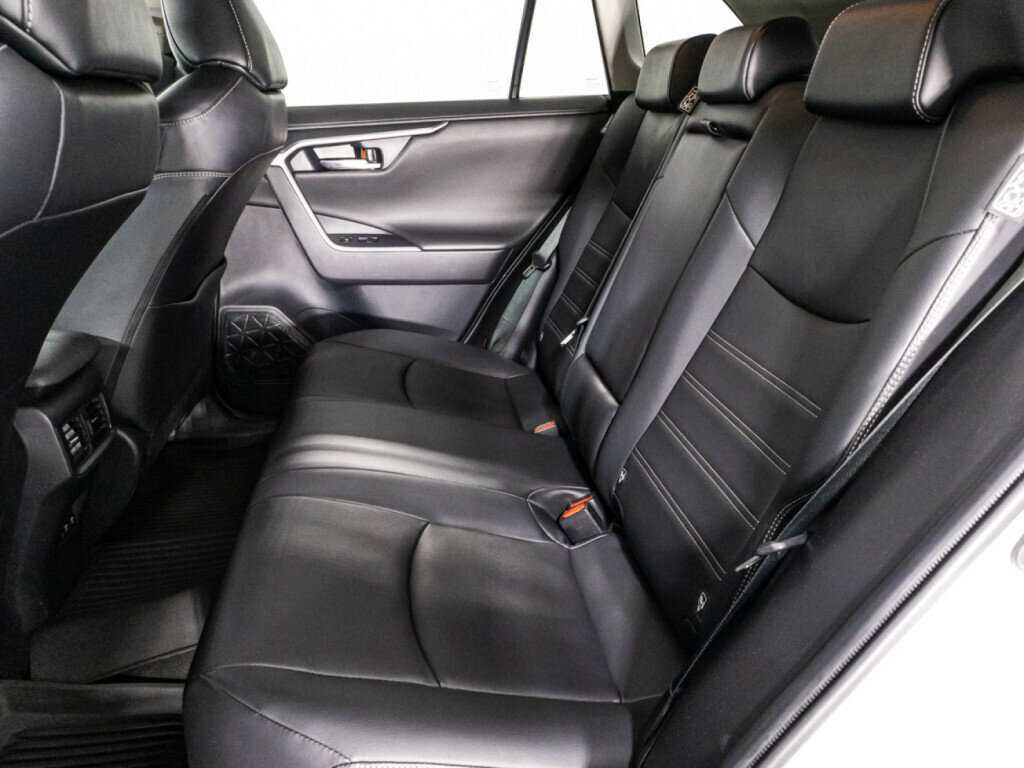 Toyota RAV4, 2022 Фото №10