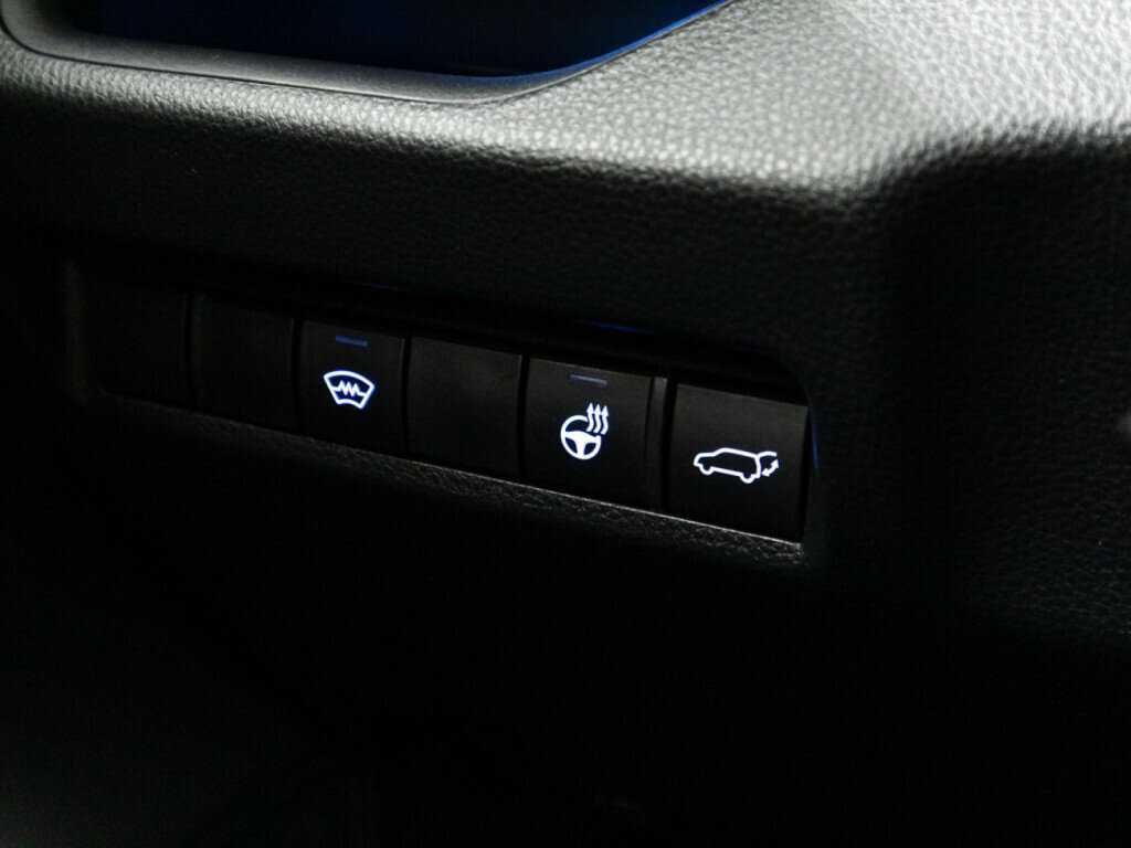 Toyota RAV4, 2022 Фото №24