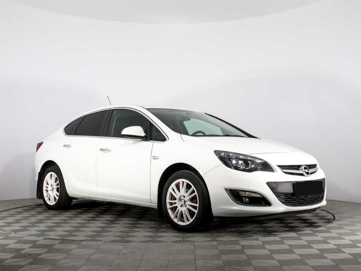 Opel Astra, 2013 - 100 248 км. | Фото №3