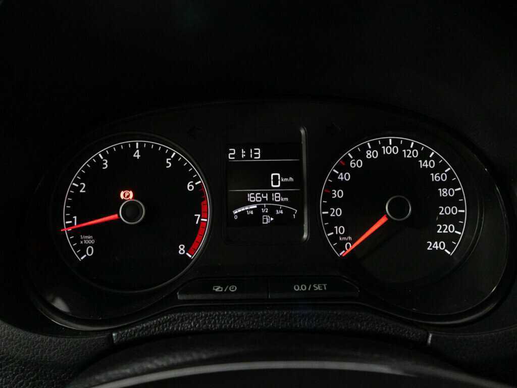 Volkswagen Polo, 2015 Фото №12