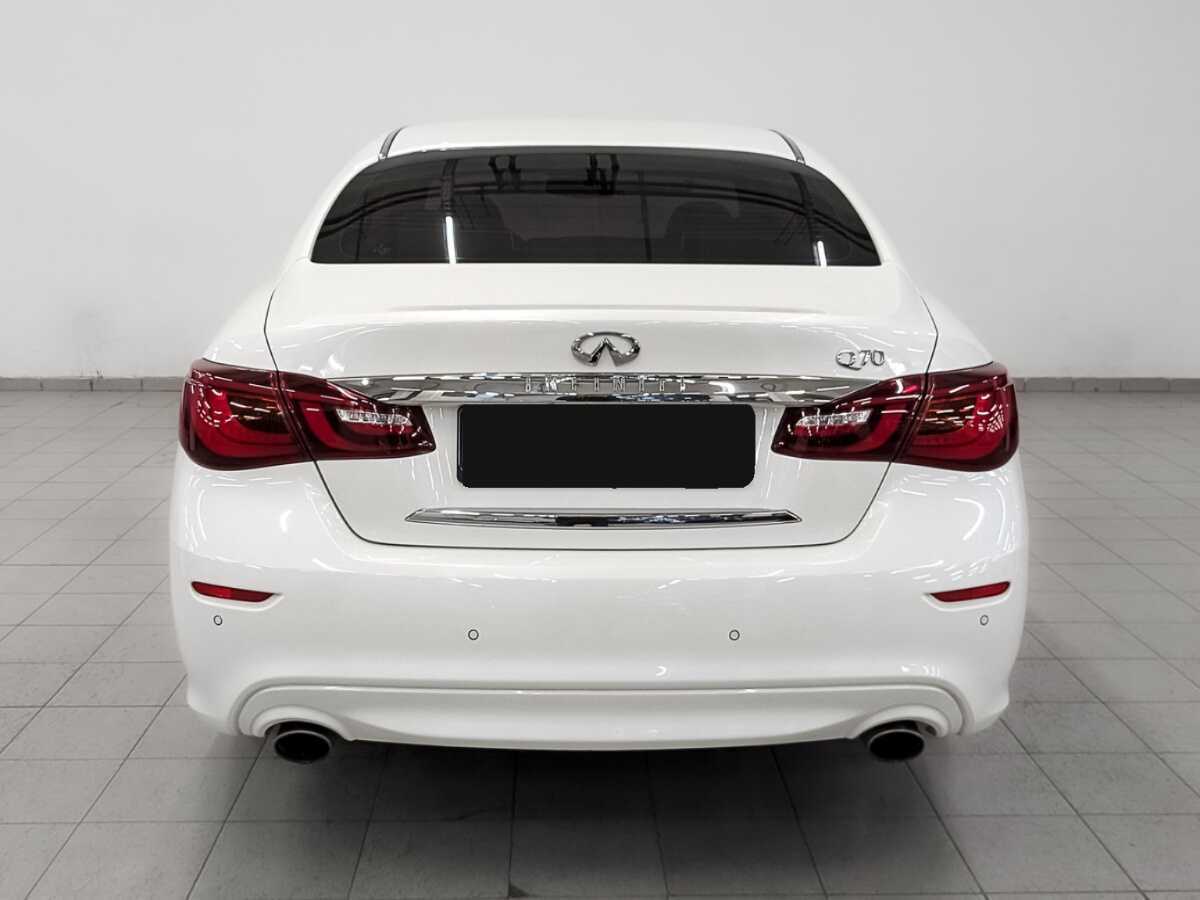 Infiniti Q70, 2016 Фото №6