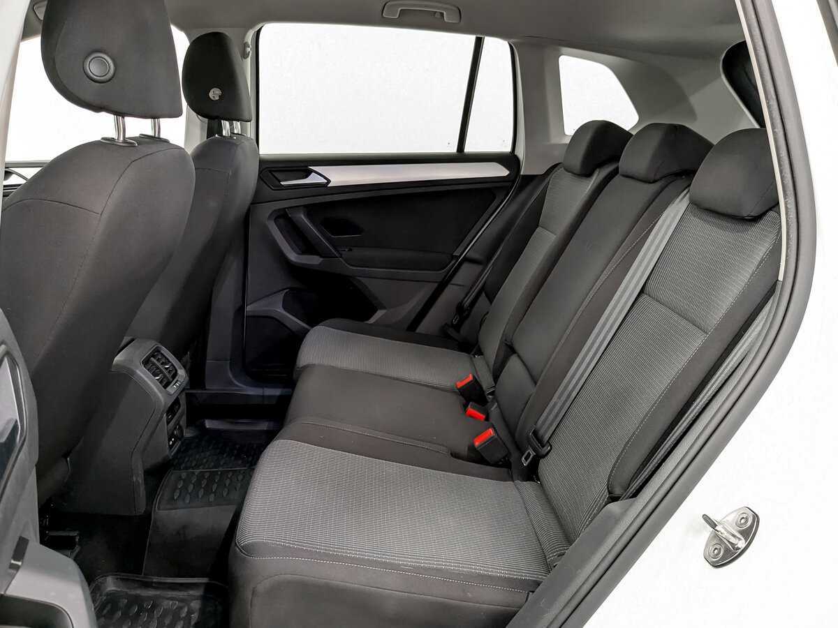 Volkswagen Tiguan, 2021 Фото №12