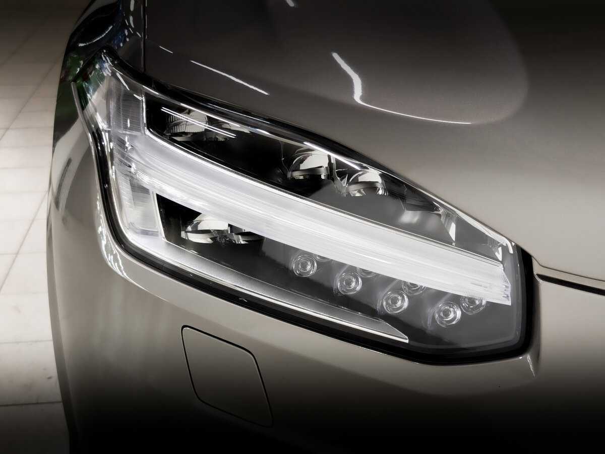 Volvo XC90, 2020 Фото №16