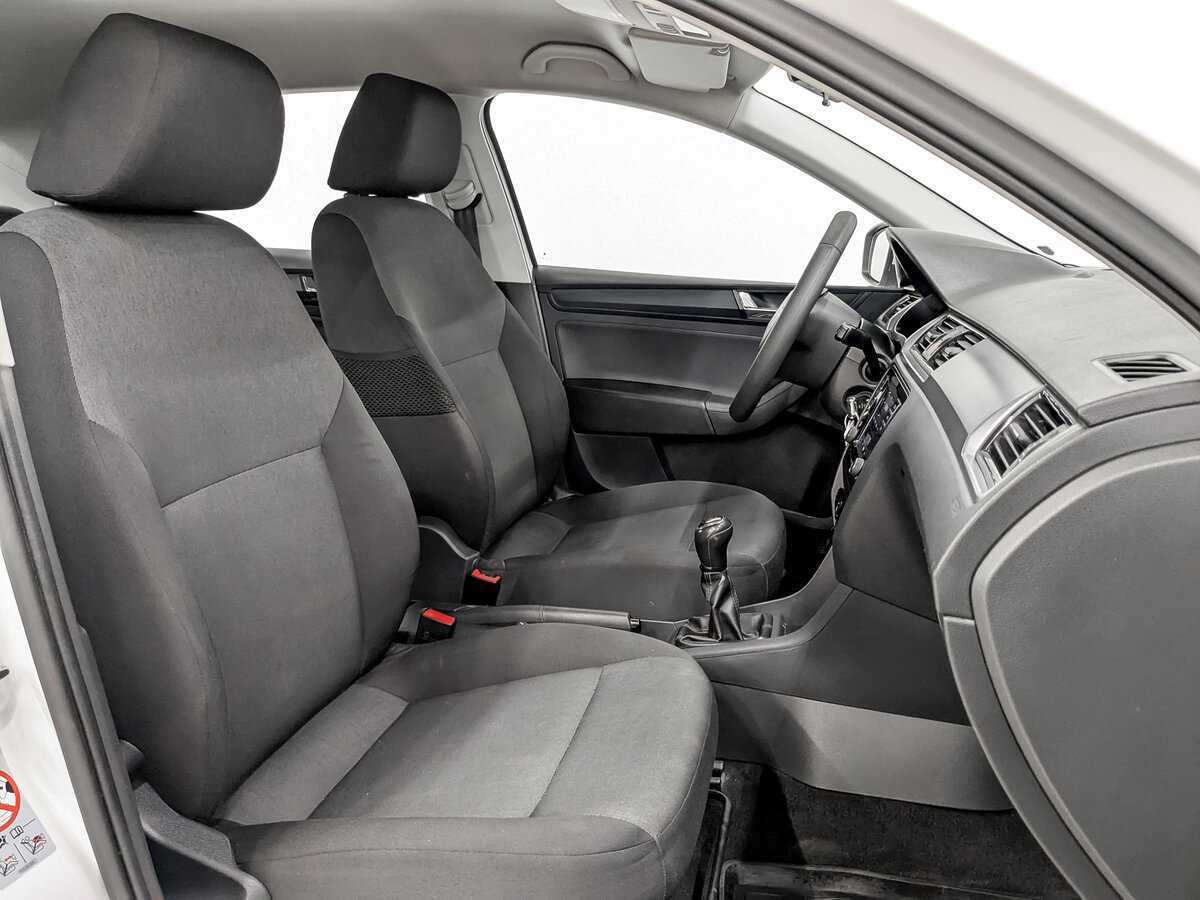 Skoda Rapid, 2017 Фото №23