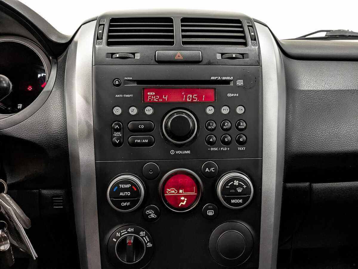 Suzuki Grand Vitara, 2011 Фото №16