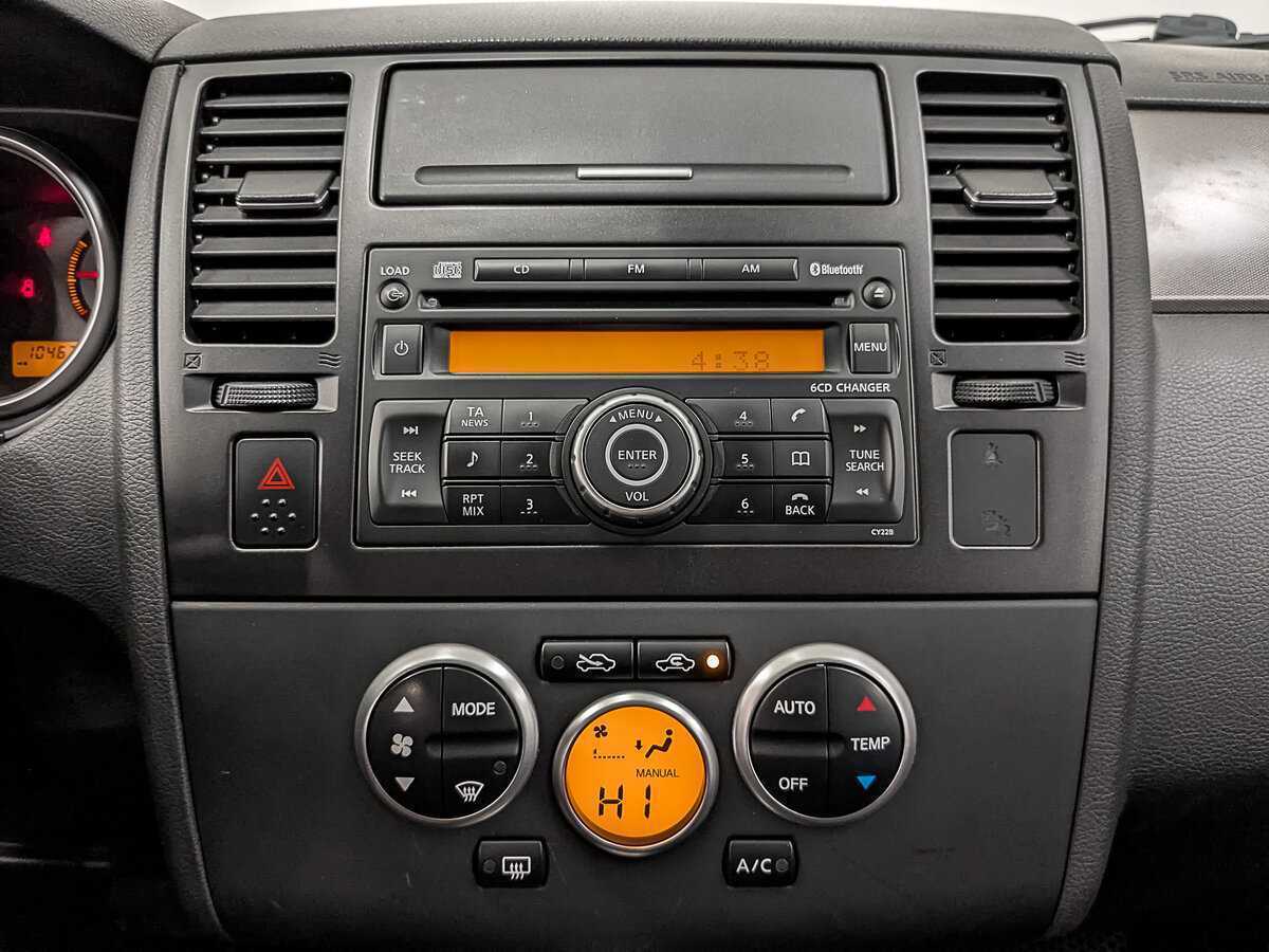 Nissan Tiida, 2008 Фото №16