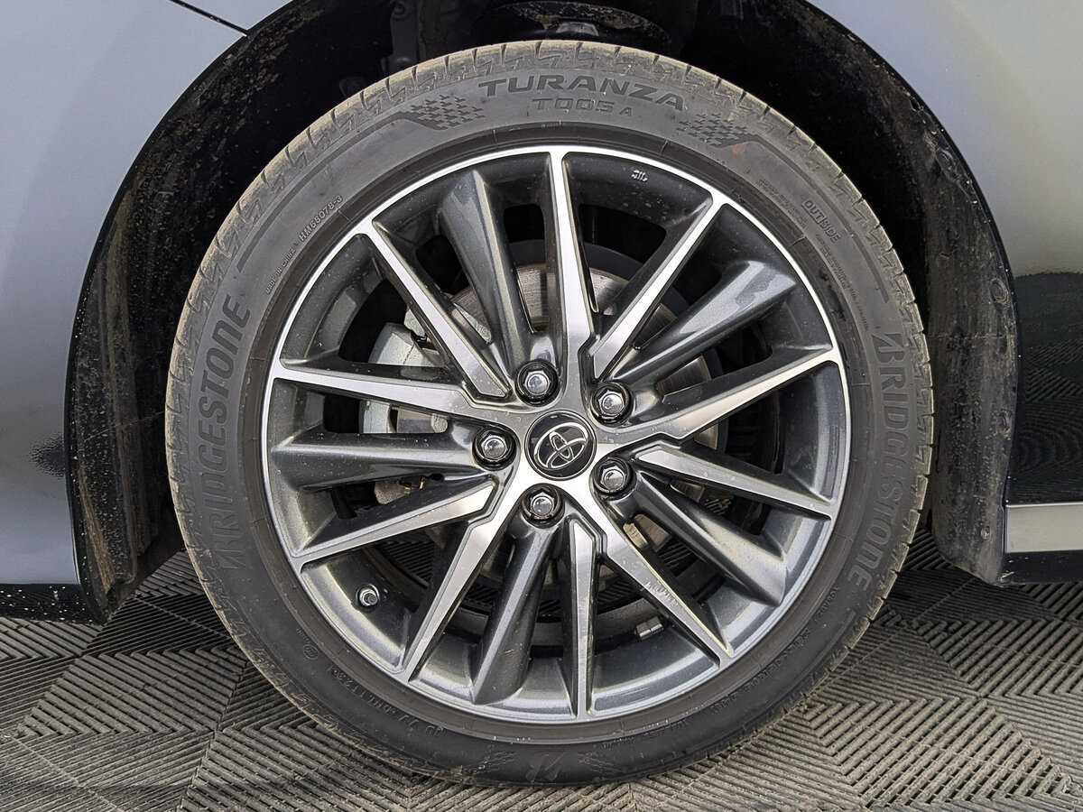 Toyota Camry, 2023 Фото №12