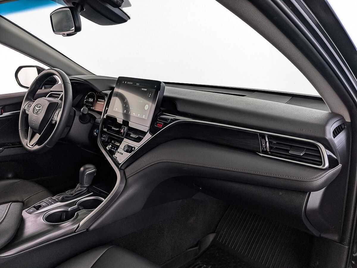 Toyota Camry, 2023 Фото №13