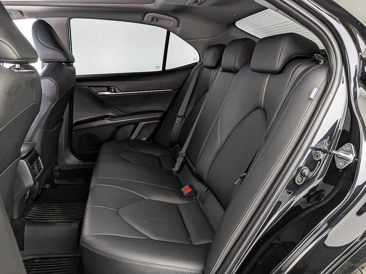 Toyota Camry, 2023 Фото №18