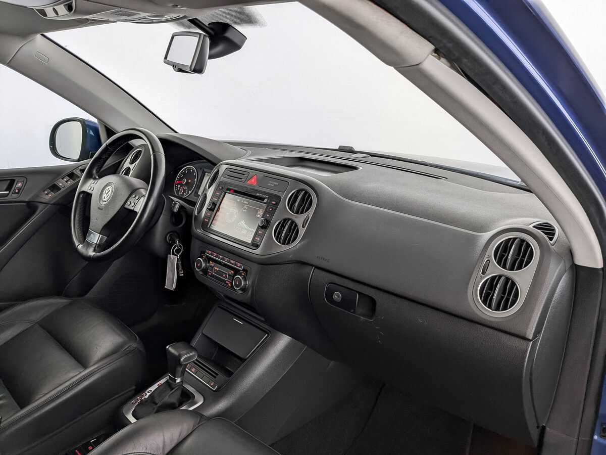Volkswagen Tiguan, 2010 Фото №11