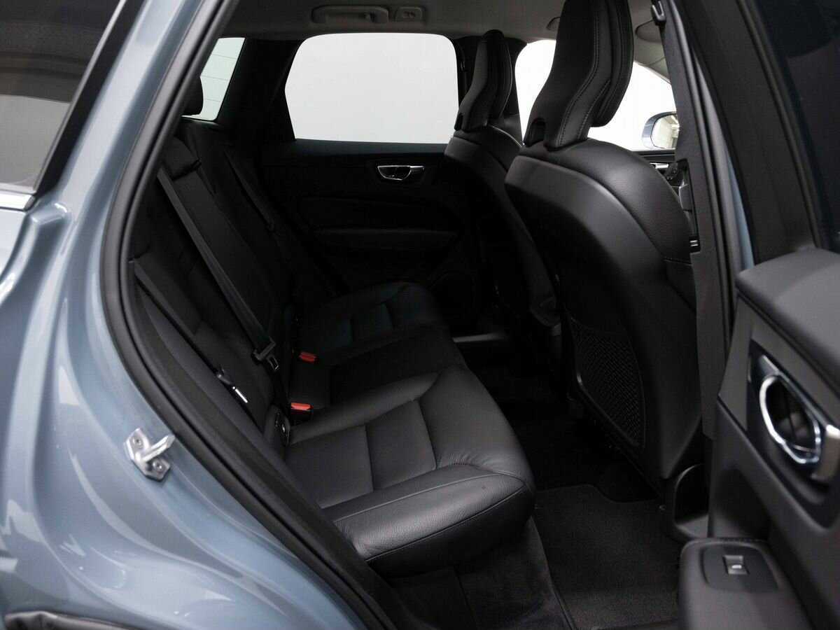Volvo XC60, 2021 Фото №12