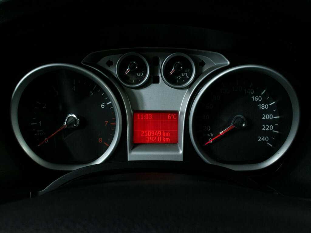 Ford Focus, 2010 Фото №10