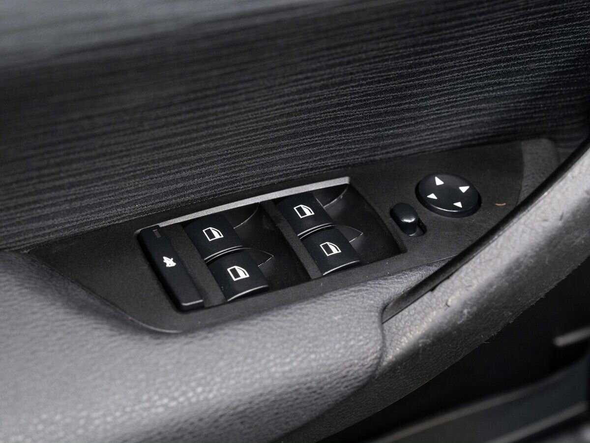 BMW X1 20i, 2013 Фото №18