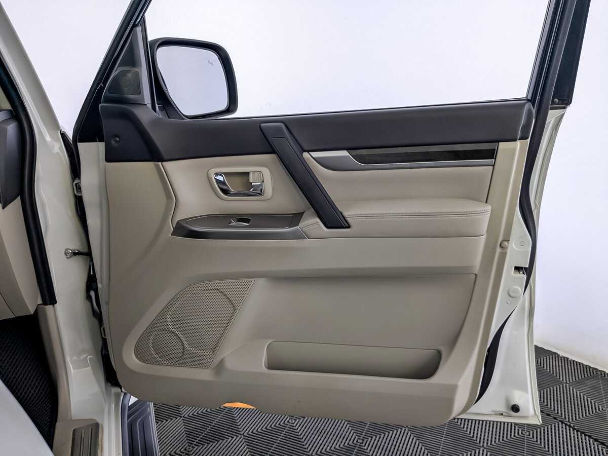 Mitsubishi Pajero, 2019 Фото №25