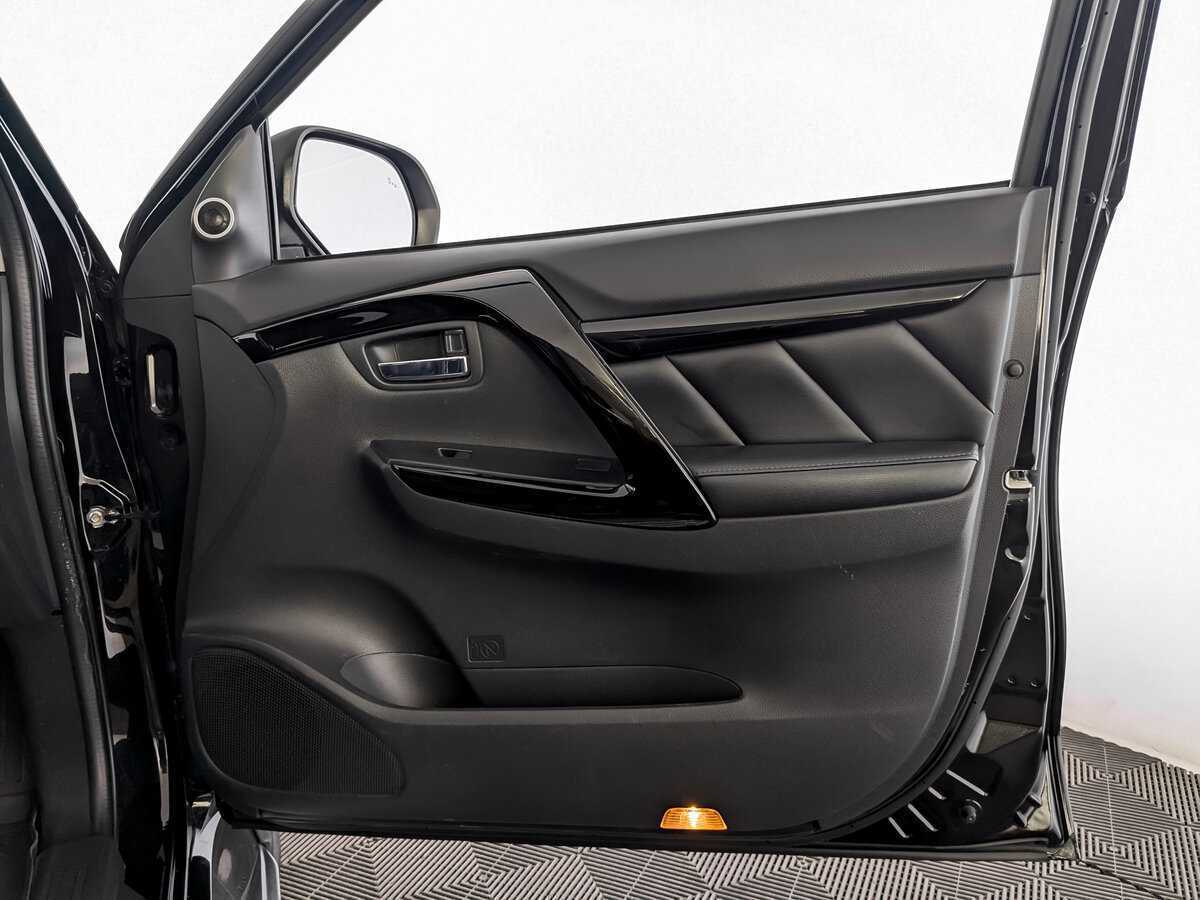 Mitsubishi Pajero Sport, 2020 Фото №22