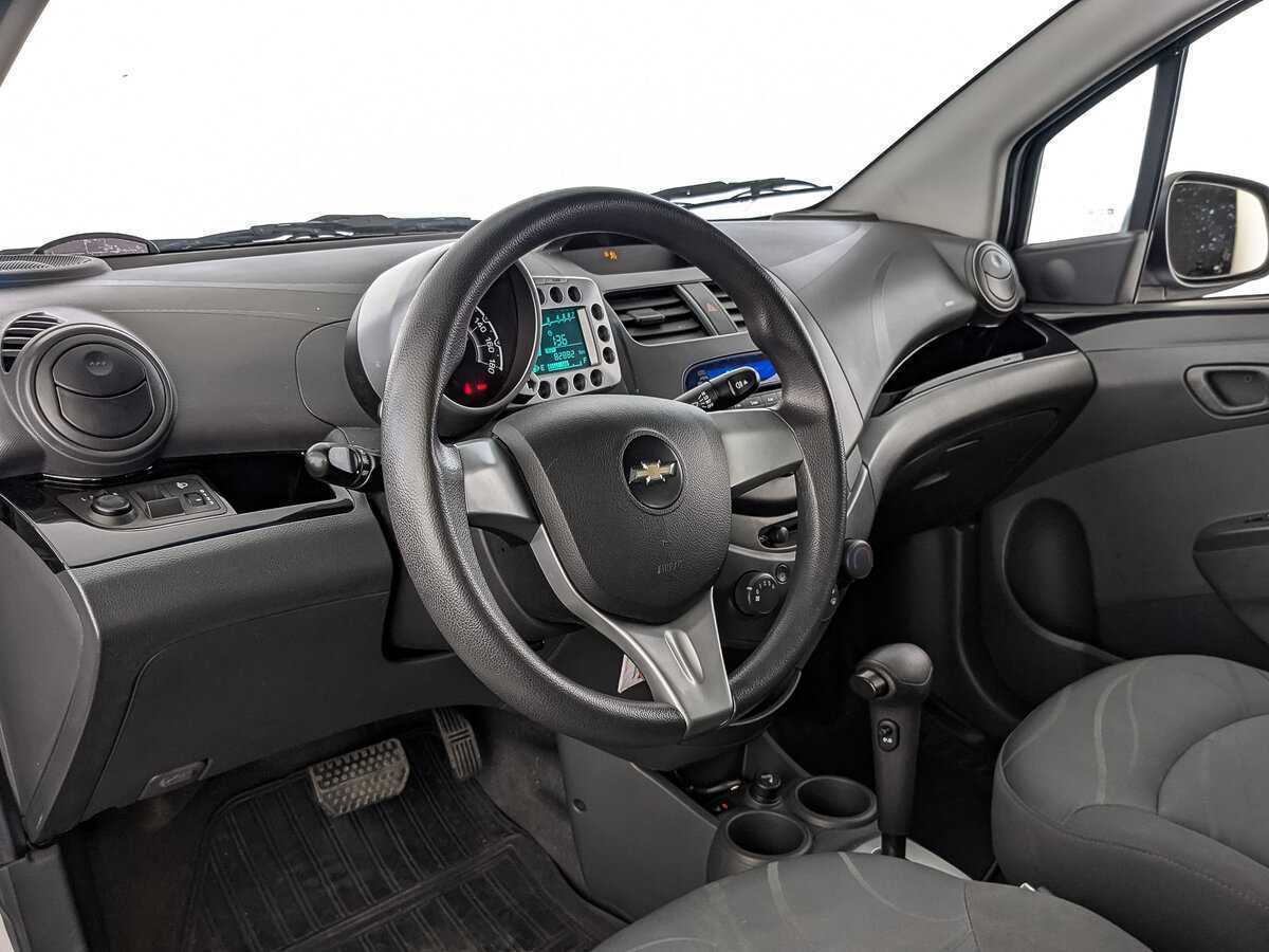 Chevrolet Spark, 2011 Фото №15